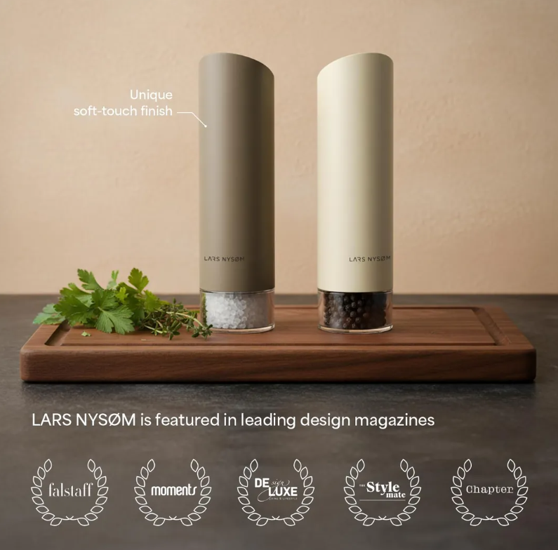 LARS NYSØM Electric Salt & Pepper Grinder Set USB-C Rechargeable – Brown/Beige